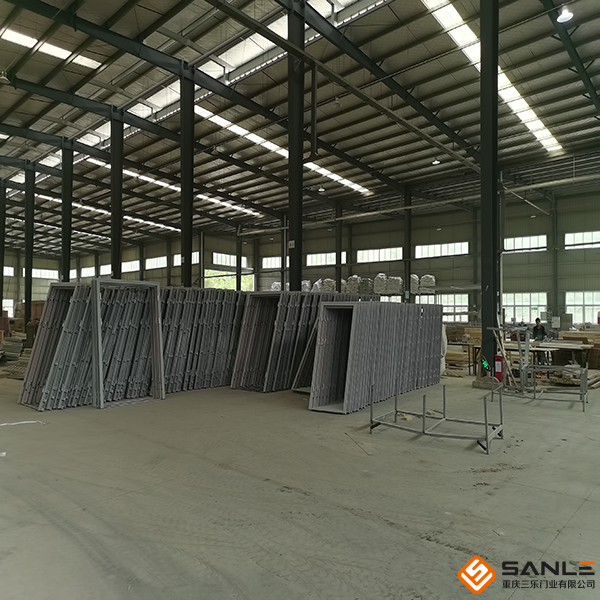 三樂防火門窗工廠內(nèi)部實(shí)拍